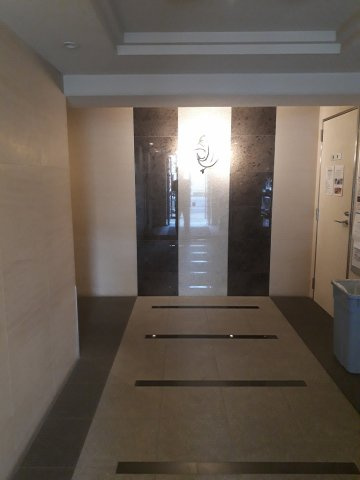 プレサンス本駒込アカデミアのエントランス