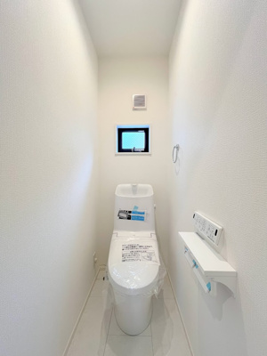 【内観：施工例】 | ◆横浜市港南区芹が谷新築2号棟◆ | 【モデルルーム】◆清潔感のある白を基調とした落ち着ける空間。