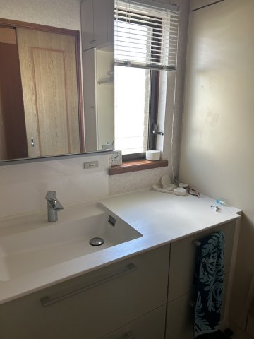 広畑区正門通り中古戸建の独立洗面台