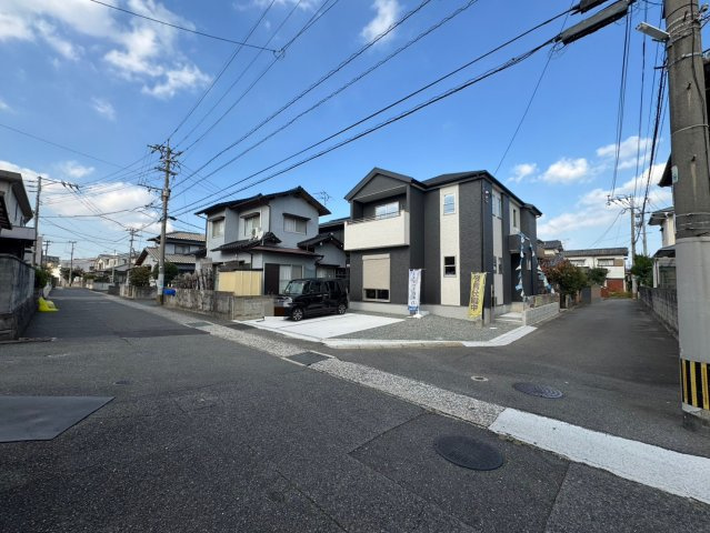 ーBloomーブルームー小倉南区東貫1丁目1期　【小倉南区　新築戸建て】の前面道路含む現地写真|現地撮影　2025,11,14　ーBloomーブルームー小倉南区東貫1丁目1期　【小倉南区　新築戸建て】