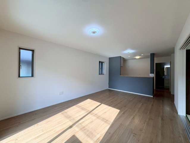 【居間・リビング】の画像