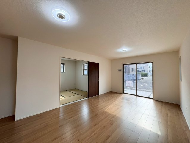 【居間・リビング】の画像