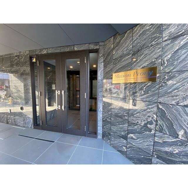 メゾンピオニー東向島のエントランス