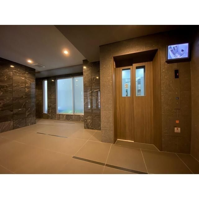 メゾンピオニー東向島のロビー