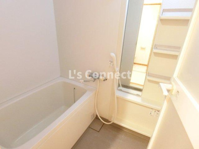 【浴室】 | グリシーヌ・Ｓ | 給湯式のお風呂です。