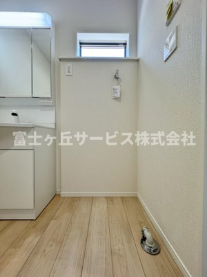 【ランドリースペース】 | 静岡市清水区村松原1丁目 4期 新築一戸建て 2号棟 | 洗濯機置き場です