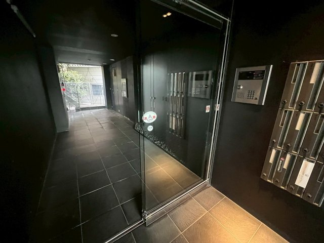 FLAT-Sのエントランス