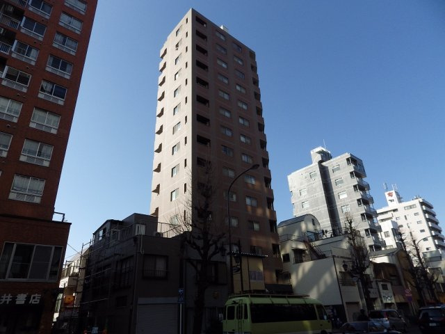 グラーサ本郷東大前の外観