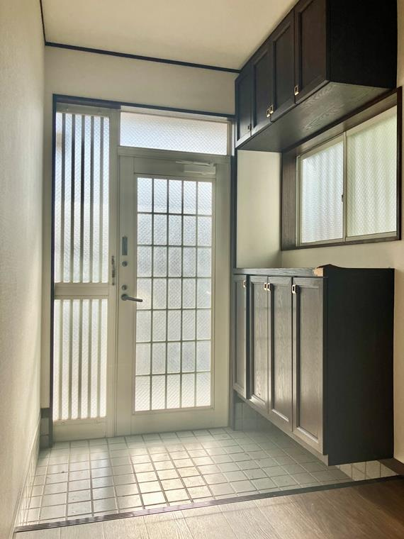 石神井町戸建の玄関