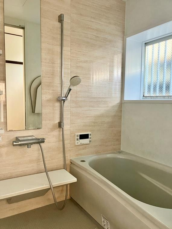 石神井町戸建の浴室