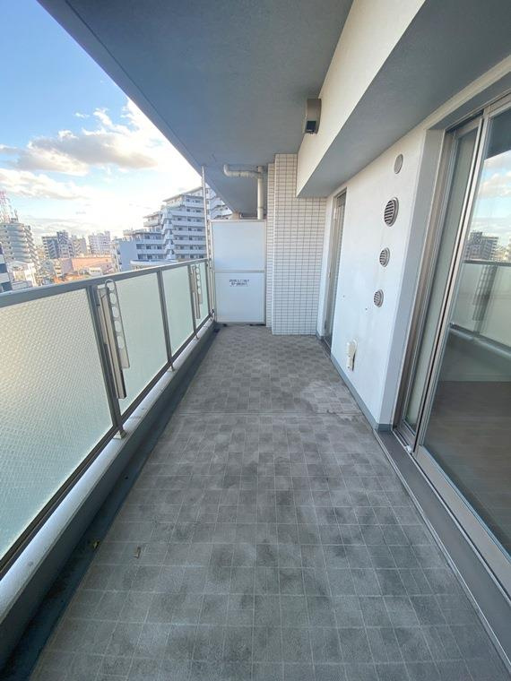 川崎サイトシティⅣ番館のバルコニー