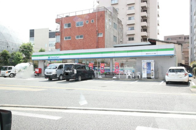 ファミリーマート湘南台文化センター前店まで280ｍ