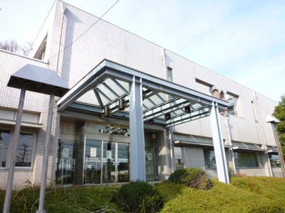 藤沢市総合市民図書館まで950ｍ