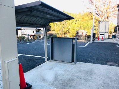 【その他】 | レオネクストルーエ | 駐輪場