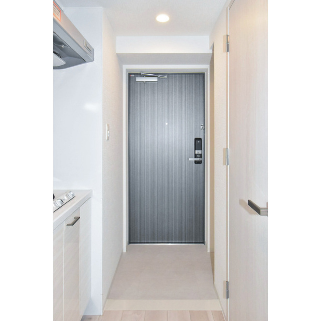 エスリード新栄プライムの玄関