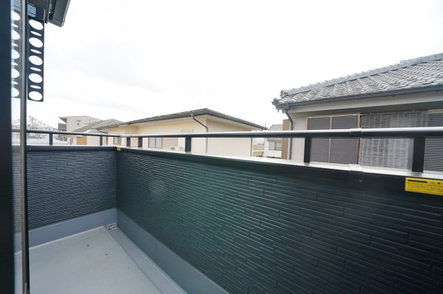 【横浜市瀬谷区瀬谷6丁目18-12全2棟新築戸建て】★仲介手数料無料★（大門小学校・瀬谷中学校）のバルコニー