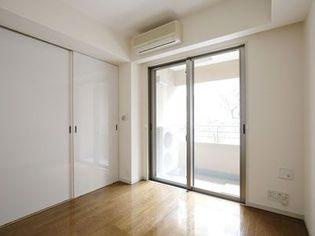 【洋室】 | ミリアレジデンス乃木坂