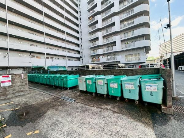 【その他共用部分】 | ターミナルマンション朝日プラザ堺　中古マンション | 【共用部】
ゴミ収集場です！