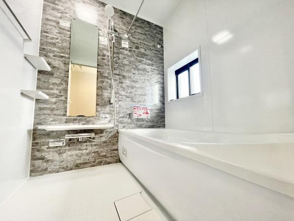 世田谷区喜多見１丁目の新築一戸建の内観：施工例|施工例：一日の疲れを癒す貴重なリラクゼーションスペース。ゆっくりとした時間を過ごせるゆとりあるバスルームです。