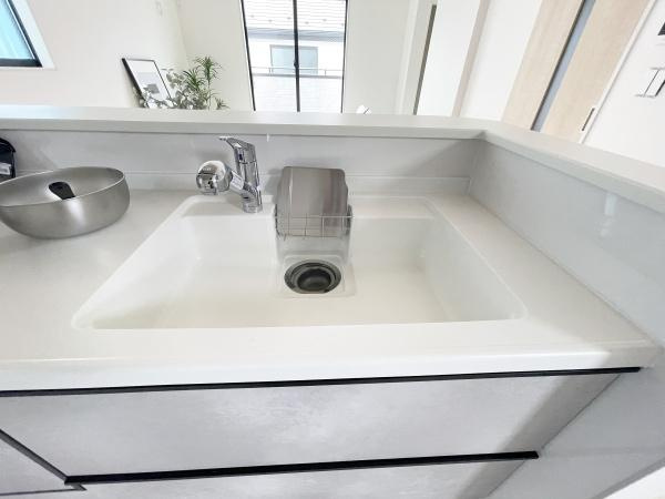 世田谷区喜多見１丁目の新築一戸建の内観：施工例|浄水器付きです！