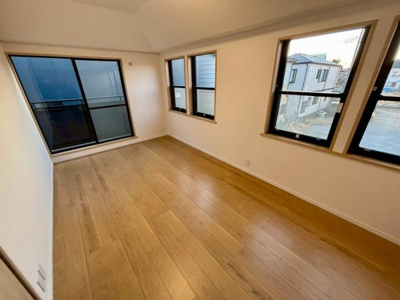 【洋室】 | 草加市谷塚町・戸建 | ●洋室8.2帖●