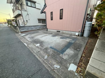 【駐車場】 | 草加市谷塚町・戸建 | ●駐車スペース●