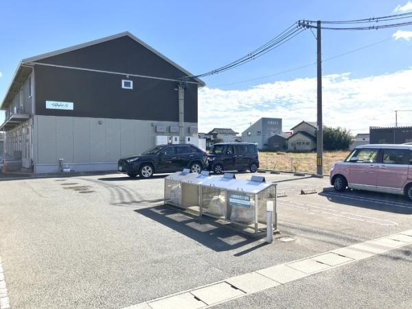 シャンクスの駐車場