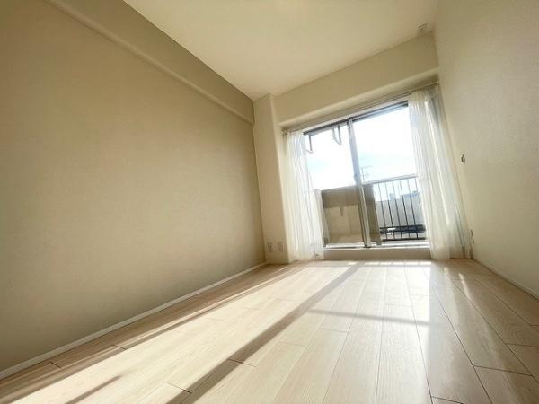 【洋室】 | メゾンドール緑橋