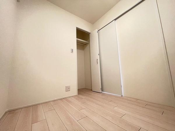 【洋室】 | メゾンドール緑橋