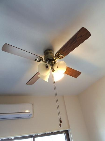 Luxe大正の寝室|★プロペラ付き照明！★