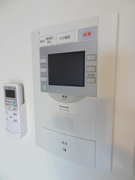 Luxe大正のセキュリティ|★ＴＶモニター付きインターホン！★