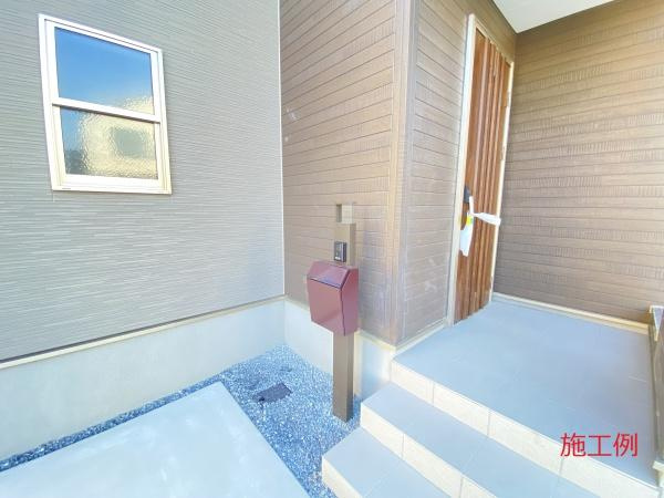 西尾市一色町末荒子　全2棟・1号棟の玄関|施工例