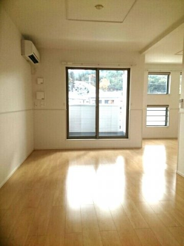 カーサ　ブリオ　大内問田　Ⅱの居間・リビング