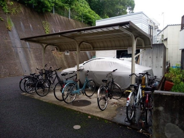 レオパレスＲＩＶＥＲＳＩＤＥ・Ｍのその他|駐輪場