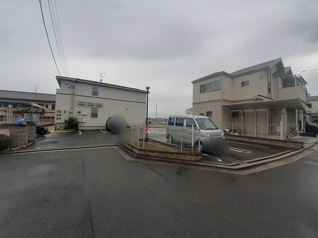 シルクガ－デンの駐車場