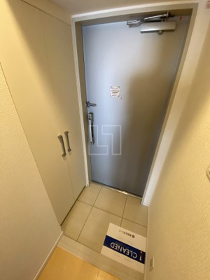 【玄関】 | アンビエンテ四ツ橋 | アンビエンテ四ツ橋　玄関スペース