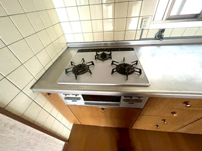 【キッチン】 | ■新規専任物件■高槻市大塚町二丁目■空家ですので気兼ねなく内覧可