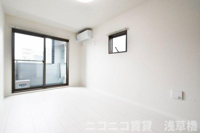 グランクオール京成立石の居間・リビング|別号室イメージの為、現状を優先致します。