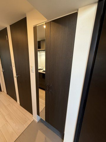 S-RESIDENCE大和田alineの玄関
