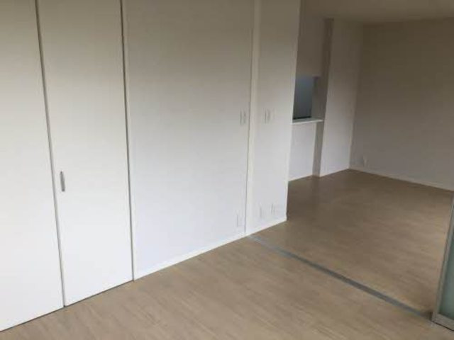 アルティ逢坂Ｂの居間・リビング