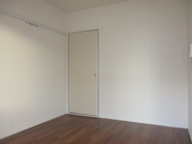 ボナール高塚台の居間・リビング