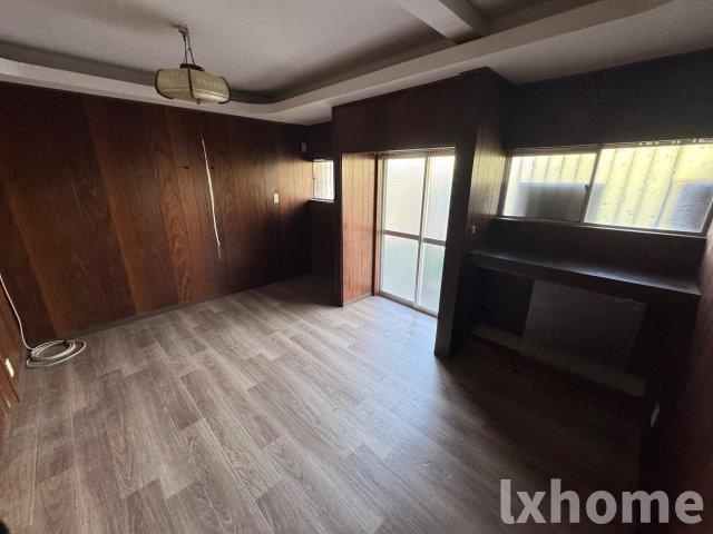 中穂積2丁目戸建ての洋室