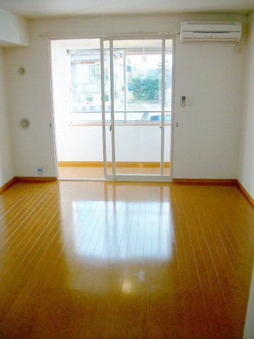 トレフル　Ａの居間・リビング