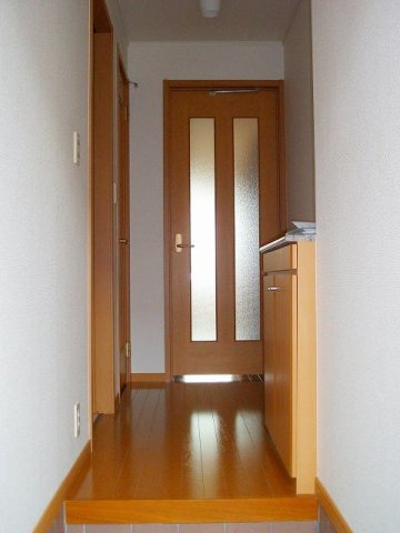 トレフル　Ａの玄関