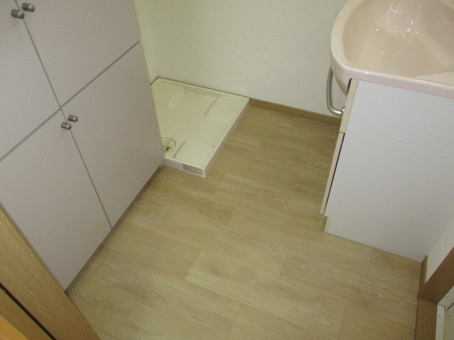 北葛城郡王寺町本町１丁目の店舗事務所の内装