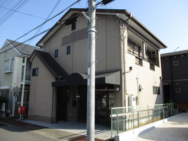 北葛城郡王寺町本町１丁目の店舗事務所の外観