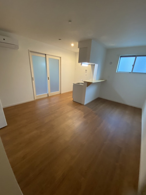 【居間・リビング】 | ポラリス野中町 | 同施工会社、類似物件写真