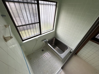 【外観】 | 七浦町売家 | 大規模修繕の際には擁壁工事が必要になります。