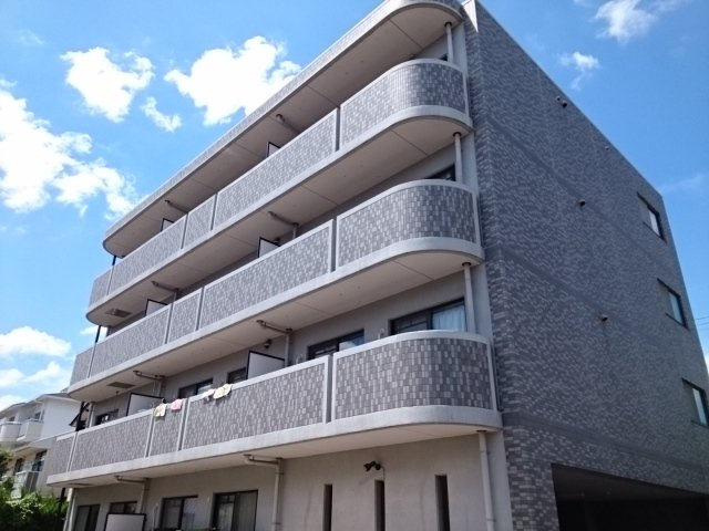 メイプルハイツの外観|建物外観を気になさる方へ、見た目の良い物件です