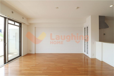 【居間・リビング】 | フローリッシュⅢ | ゆったり過ごせるリビングです